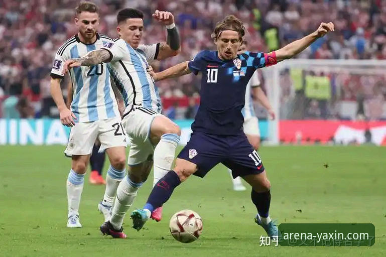 亚新体育一站式体验 阿根廷大胜背后的战术选择:亚新体育一站式体验 vs 传统信息获取